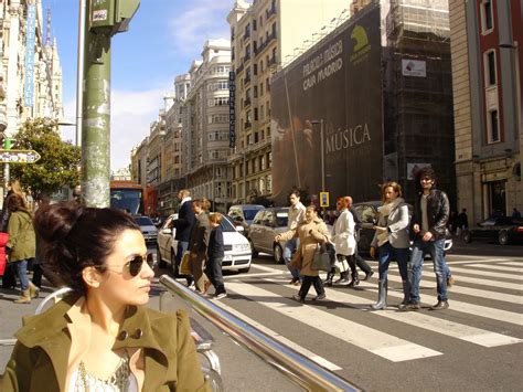 Anuncios de Chicas en Madrid